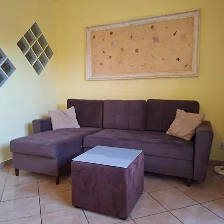 Apartment Z Ogrodkiem *